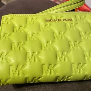 nwt michael kors wallet/wristlet lime green
